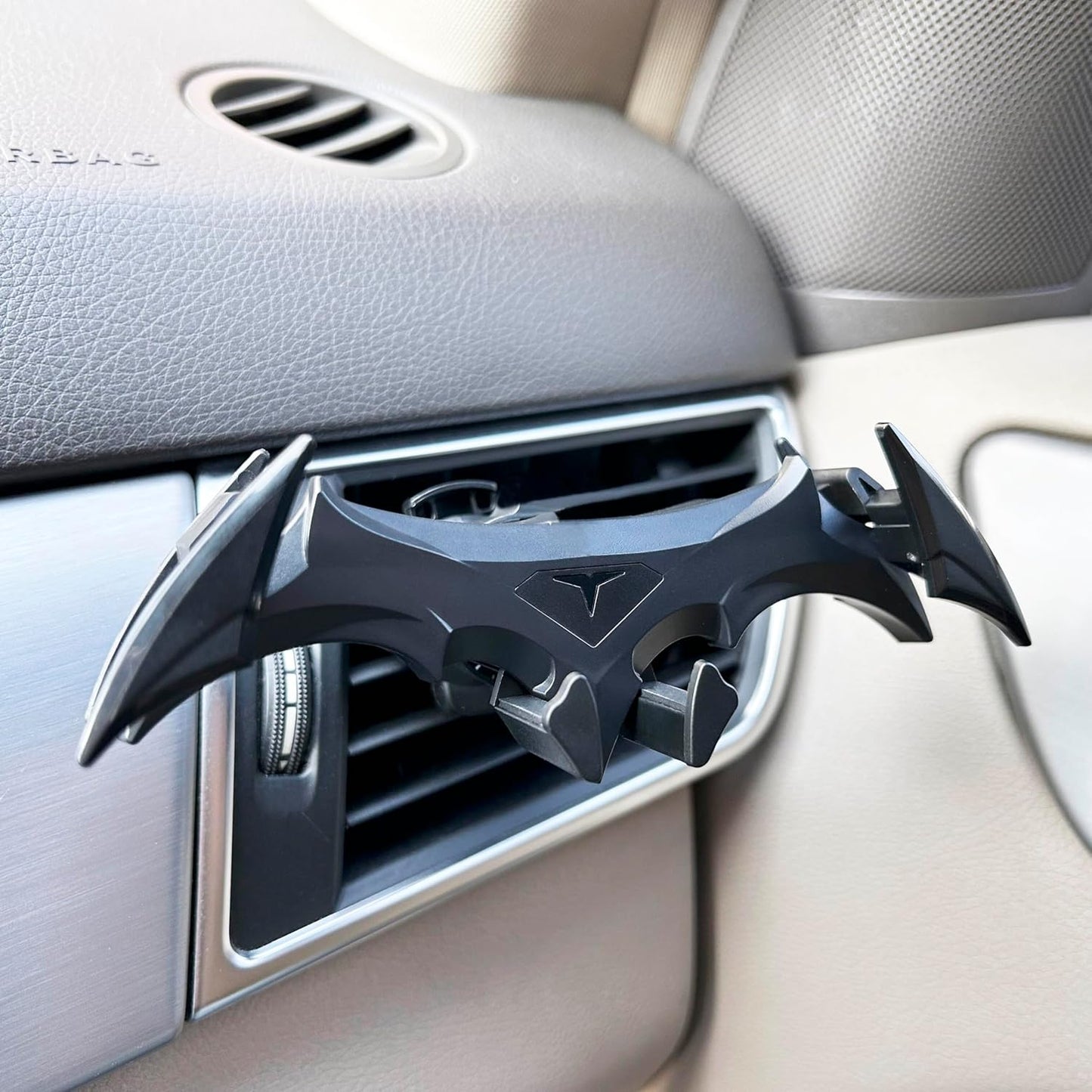 Batman Style 360° Car Smartphone Holder
